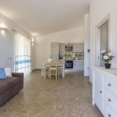 빌라 Residenza La Collina Vista Mare Con Piscina A 2Km Dalla Spiaggia Di Mugoni *