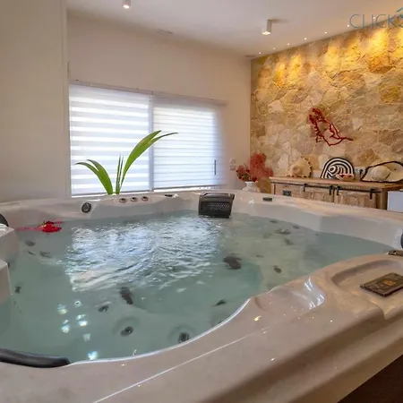Residenza La Collina Vista Mare Con Piscina A 2Km Dalla Spiaggia Di Mugoni 알게로