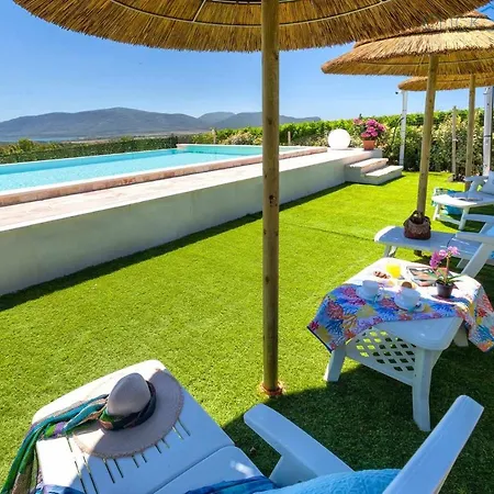 Residenza La Collina Vista Mare Con Piscina A 2Km Dalla Spiaggia Di Mugoni