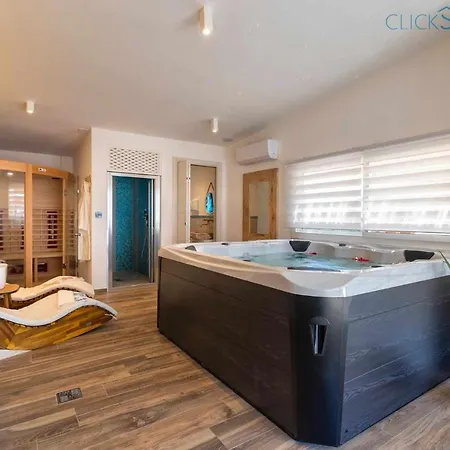 Residenza La Collina Vista Mare Con Piscina A 2Km Dalla Spiaggia Di Mugoni 빌라 알게로